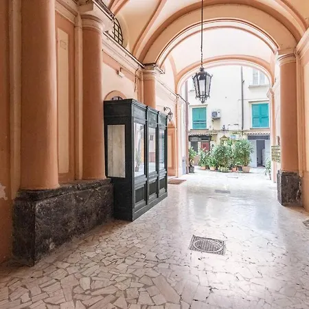 Art Centro דירה
